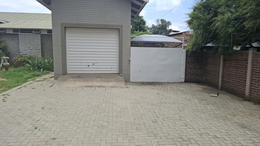 3 Bedroom Property for Sale in Kroonheuwel Free State